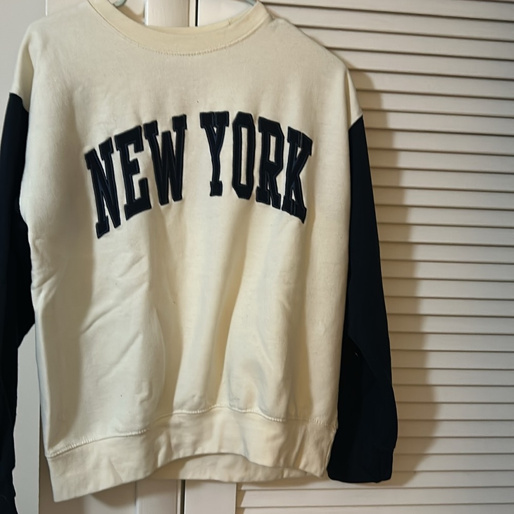 Cream and Black New York Men's Sweater - Picture 3 of 3